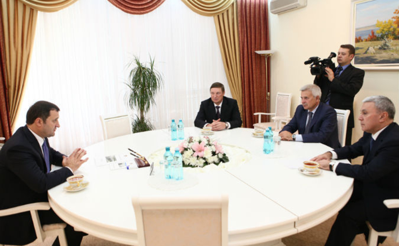 Премьер-министр Молдовы встретился в Кишиневе с президентом российского «Лукойла»
