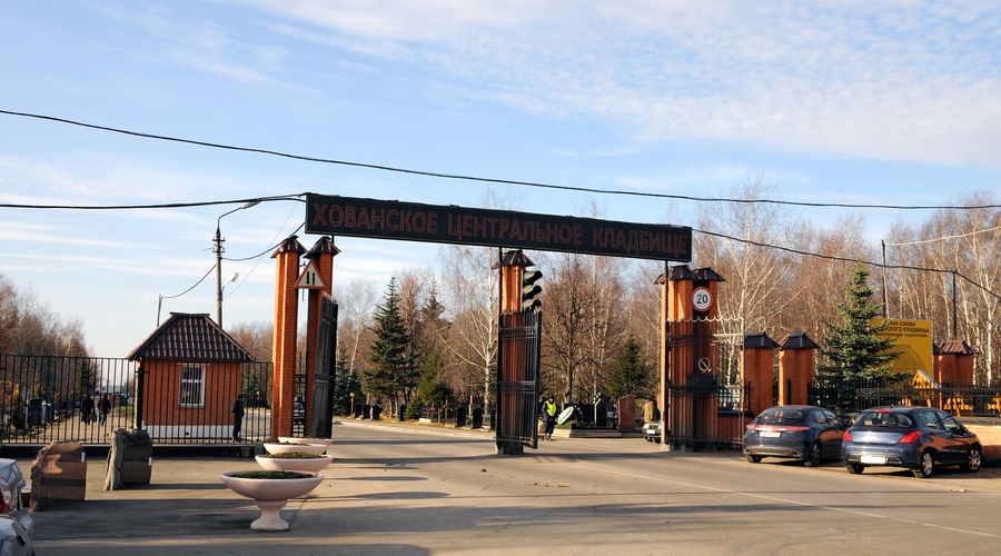 В драке на московском кладбище сошлись 500 человек