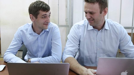 Перевернутый мир: преступление братьев Навальных. Последнее слово братьев Навальных в суде