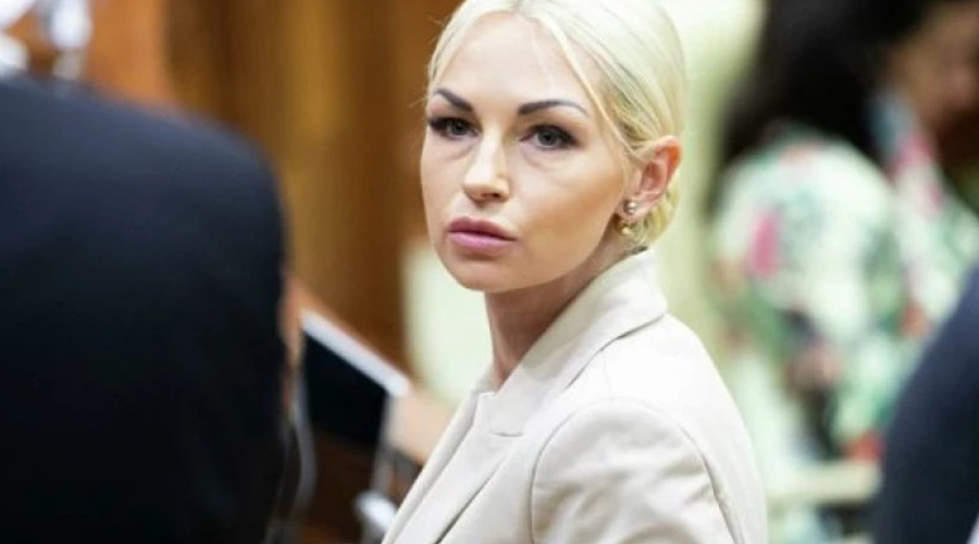 Таубер задержали. День рождения надо праздновать на Родине