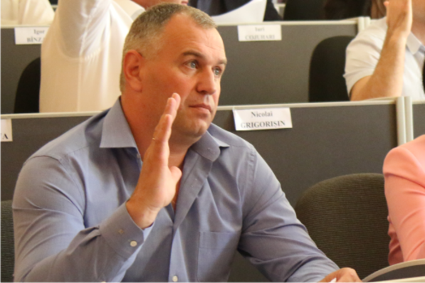 Незаконный бизнес с автомобильными запчастями главы советников Усатого