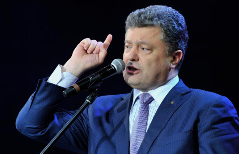 Порошенко лишил автора плана по аренде Крыма украинского гражданства