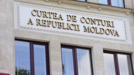 Счетная палата спрашивает у Минобразования: где деньги?