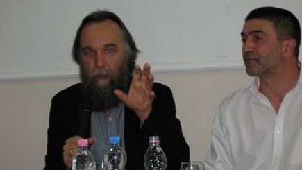 Русский   философ - традиционалист Александр  Дугин - гость Народного  университета  Юрия  Рошки
