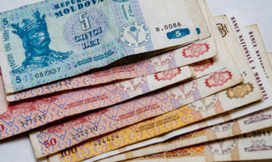 Средняя зарплата в 2015 году выросла почти на 13%