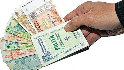 Должны ли безработные покупать за свой счет медицинский полис?