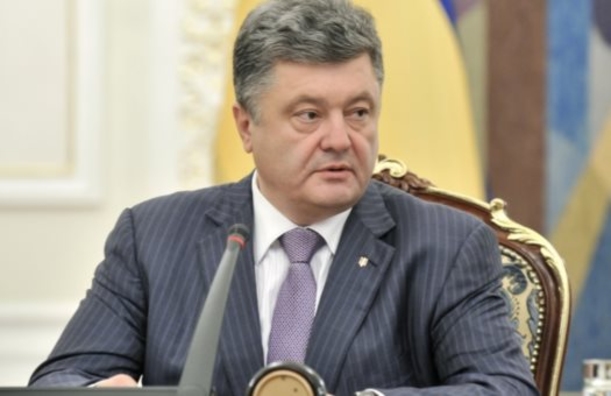 Президент Украины  объявил о прекращении на неделю боевых действий в зоне АТО