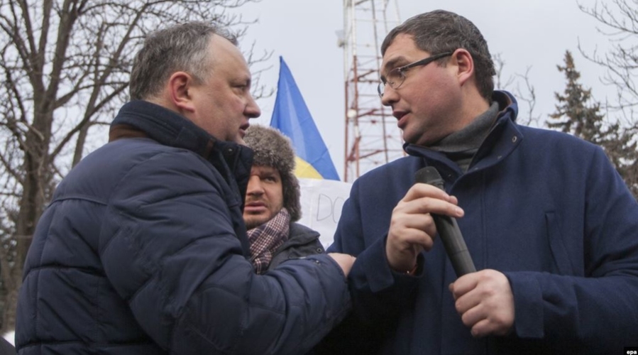 Усатый: Додон получил указание из-за рубежа уволить главу спецслужб