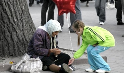 Граждане: 2 главные проблемы в РМ - коррупция и низкий уровень жизни