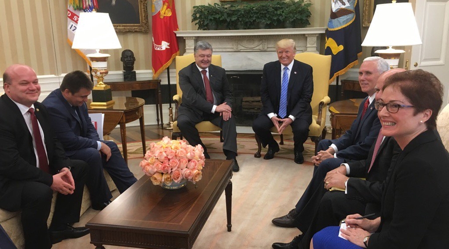 Порошенко встретился с Трампом в Овальном кабинете