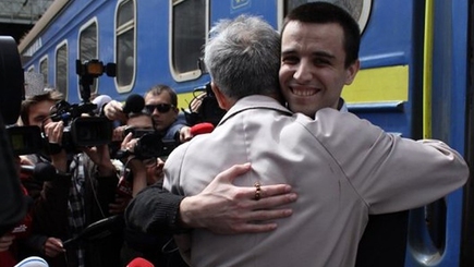 «Отдадим тебя Кадырову, будешь у него псом»: украинский студент впервые рассказал, как прошел через ад плена в России и выдержал