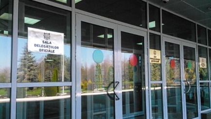 Глава МИД Греции и Дании приезжают в PМ