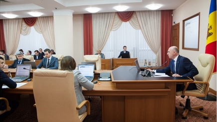 Правительство одобрило новые меры по продвижению занятости населения