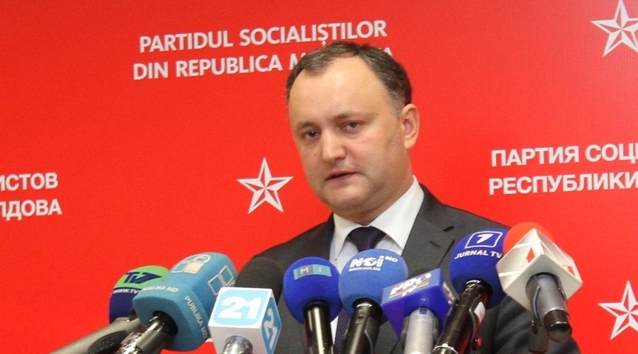 Социалисты потребовали от коммунистов разрыва тайного альянса с либералами