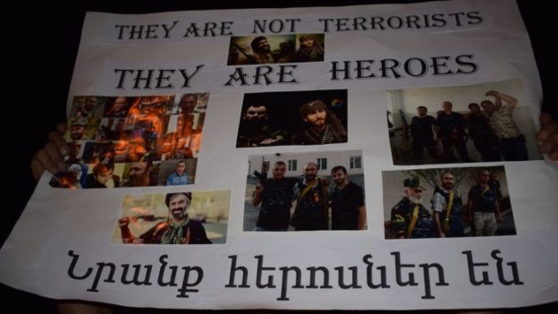 Противостояние в Ереване: оппозиция стоит на своем