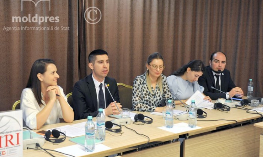 Проблемы диаспоры в законодательном процессе обсудили в Кишиневе