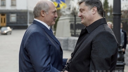 Лукашенко на встрече с Порошенко: «Надо будет от Беларуси что-то – скажи, мы тебе за сутки все сделаем»