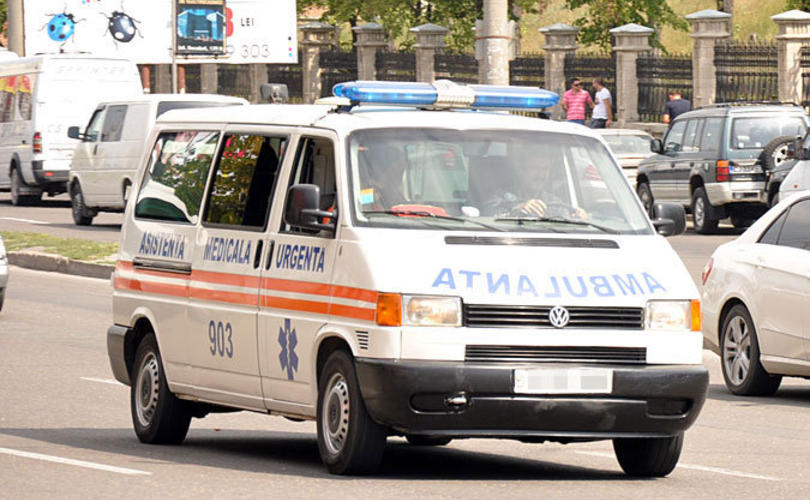 Двухлетняя девочка скончалась из-за отсутствия нужных средств в машине скорой помощи