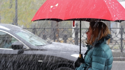 Метеорологи объявили желтый код опасности в связи с ливнями и заморозками