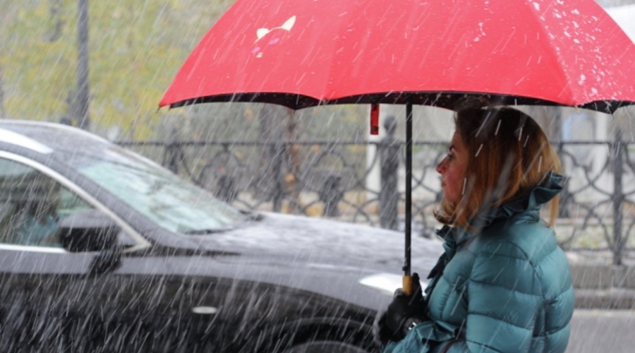 Метеорологи объявили желтый код опасности в связи с ливнями и заморозками