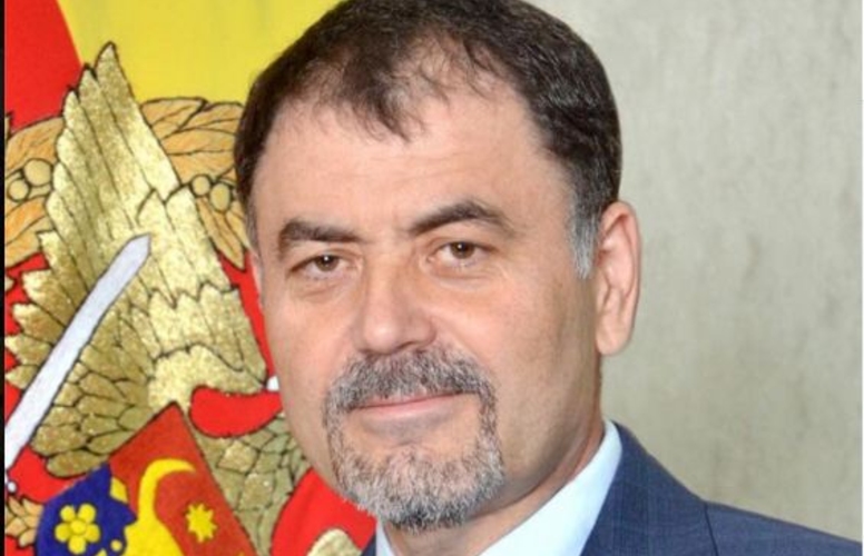 Коммунисты хотят вынести вотум недоверия министру Обороны