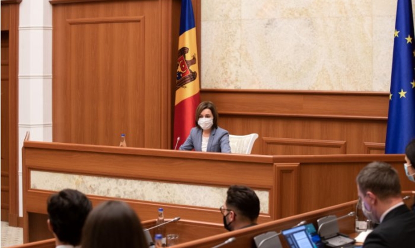 Президент начала консультации с гражданским обществом и специалистами в области юстиции