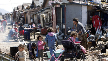 В течении трех недель, организованные группы граждан Румынии, цыганского происхождения, пересекают границы Молдовы...
