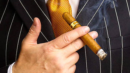 Косвенный налог ударил по интересам богатых. Правительству косвенно выразили вотум недоверия?