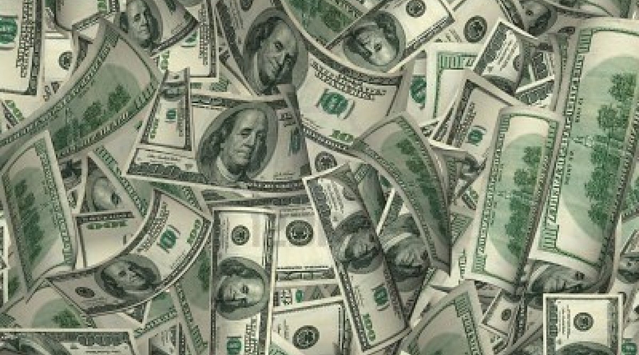 В Молдове продолжаются долларовые дожди…