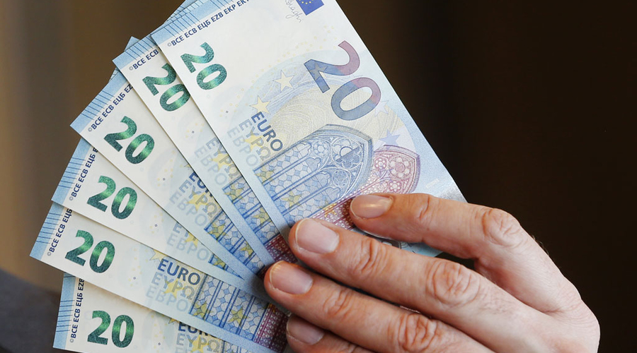 Официально: Средняя зарплата по Молдове превысила 330 евро в месяц