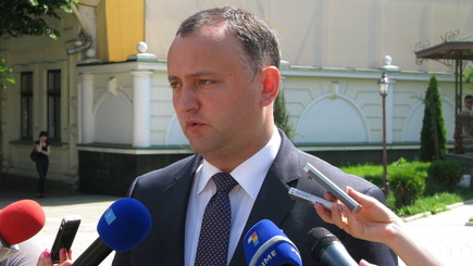 Додон назвал фарсом митинг 3 ноября