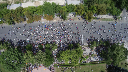 Протест в сквере перед Парламентом