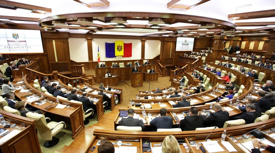 Завтра начнет работать парламент