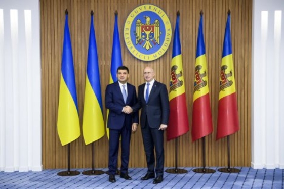 Премьер-министр Украины Володимир Гройсман желает удачи Павлу Филипу на парламентских выборах