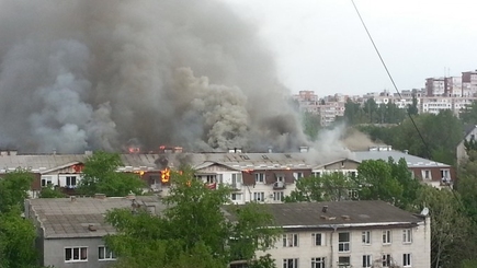 На Ботанике сгорел мансардный этаж