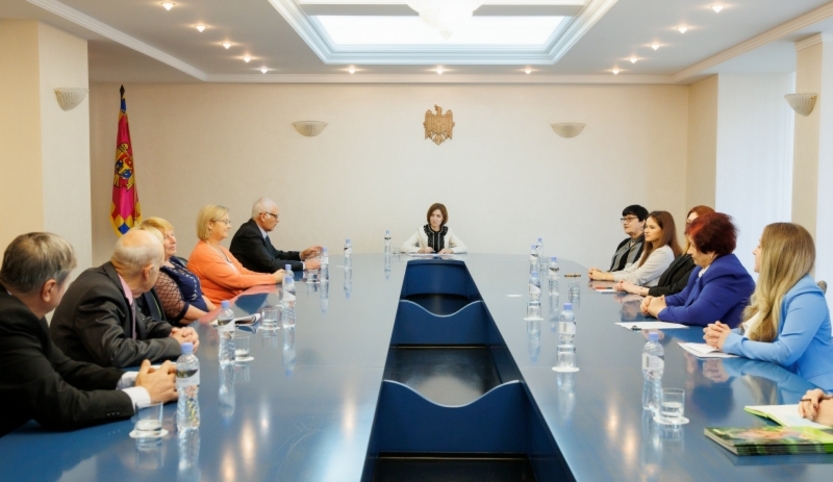 М.Санду пообещала стьарикам: старость не будет для них бременем!