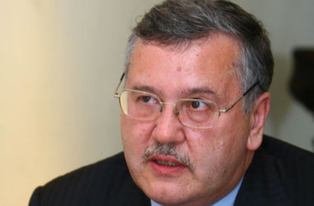 Анатолию Гриценко посылают угрозы