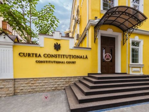 Старый конь борозды не испортит? Испортит!