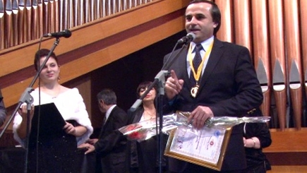 Награждение Василия Тарлева золотой медалью почёта  «Антиоха Кантемира»