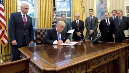 Трамп подписал указ о выходе США из Транстихоокеанского партнерства