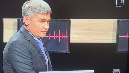 Жиздан о загадочном депутате, обрабатывающем его коллег из Демпартии