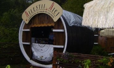 Крупнейший винкомбинат не будет экспортировать вина в РФ