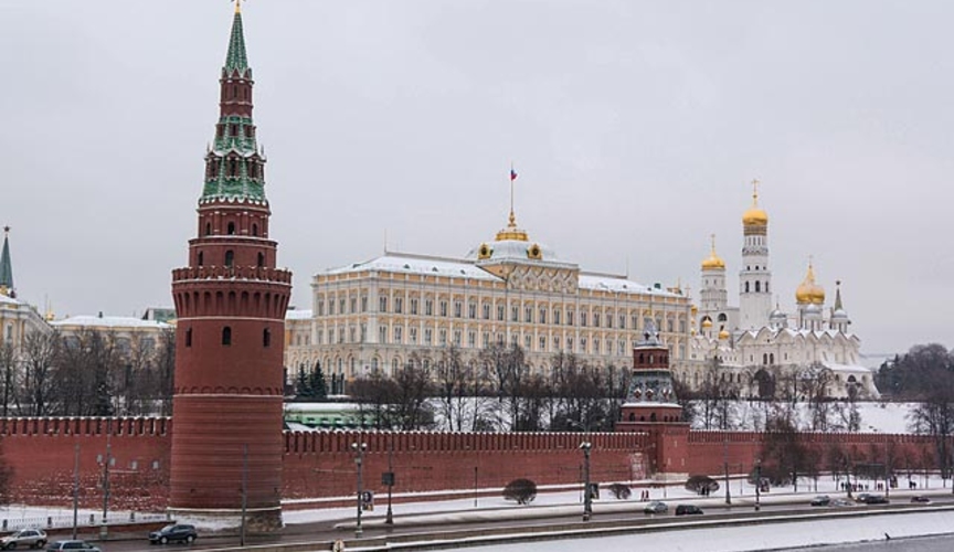 Две трети россиян считают РФ великой державой, но хотят видеть ее похожей на страны Запада