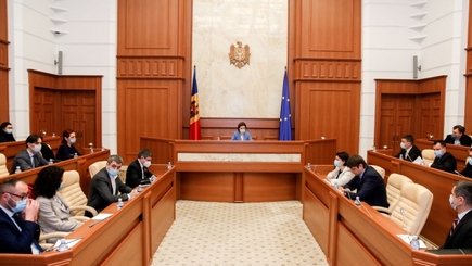 Доберутся и до большой рыбы! И тогда им не покажется мало!