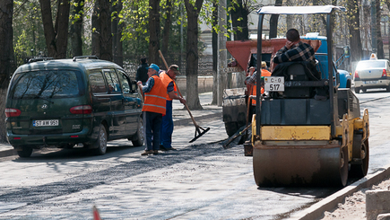 Получающих соцпомощь обяжут трудиться на блaго общества
