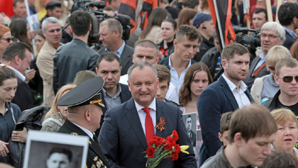 Додон 9 мая примет участие в параде в Москве с «солдатами» Красной армии