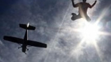 Парашютисты-взяточники? Бывает и такое