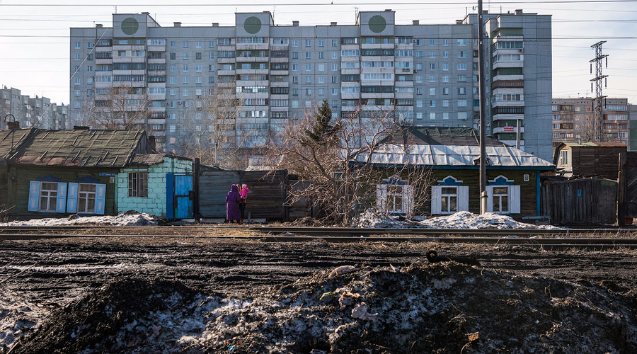 В России выросло число предпочитающих личное благополучие величию страны