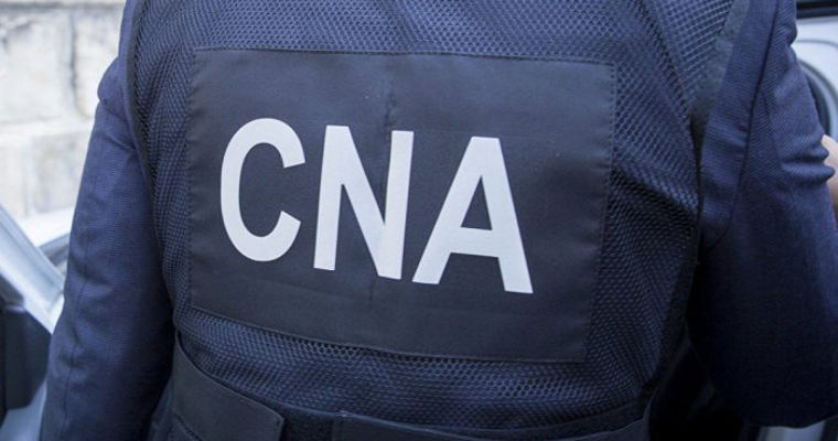 Бойцы НЦБК проводят обыски у бывшего госсекретаря. И не только у него