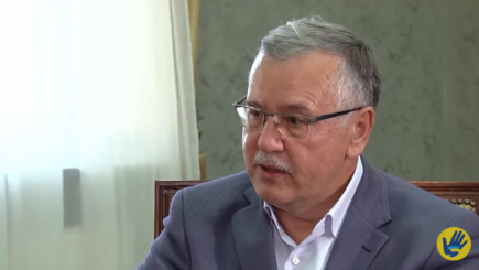 Гриценко рассказал о работавших на Россию министрах обороны Украины